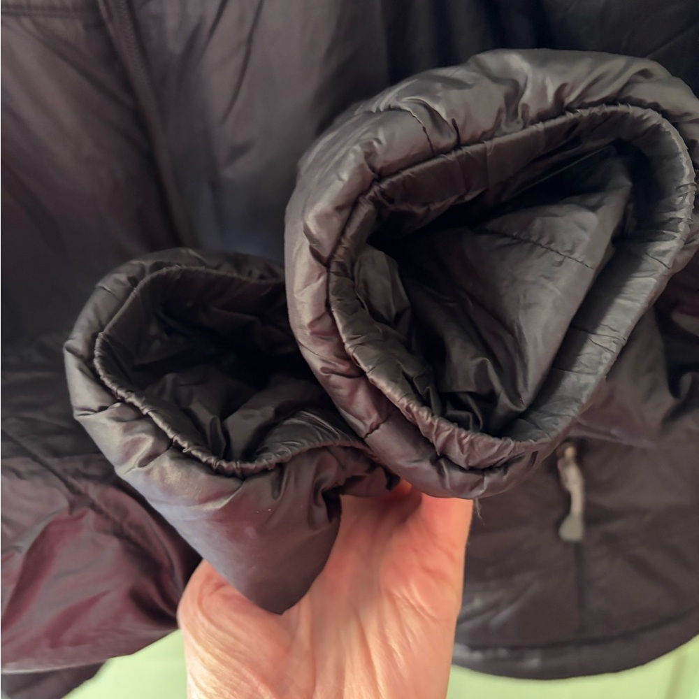 EUC Mountain Hardware Compressor Jacket - image 5